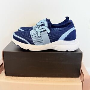 New Women’s Gloria Vanderbilt Sport Blue Athletic Shoes Size 8
